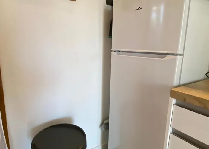 V0865 - Maison De Avec Climatisation Pour 6 Personnes Et Stationnement Prive Dom wakacyjny Vias