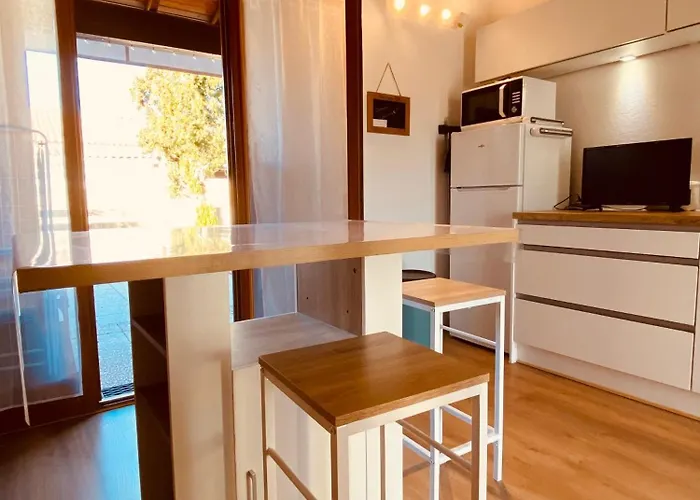 V0865 - Maison De Avec Climatisation Pour 6 Personnes Et Stationnement Prive Dom wakacyjny